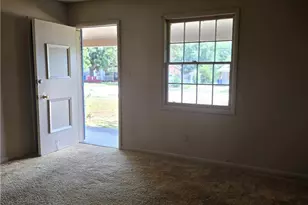 838 Montclair Rd, Fayetteville, NC 28314 - Photo 4