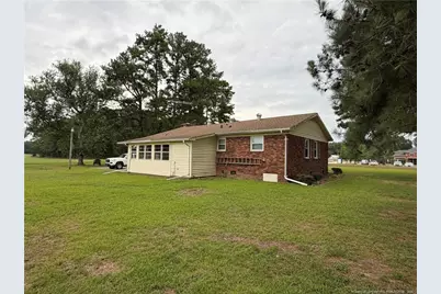 672 E Palmer Road, Raeford, NC 28376 - Photo 6