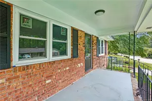506 Eaton St, Fayetteville, NC 28301 - Photo 4