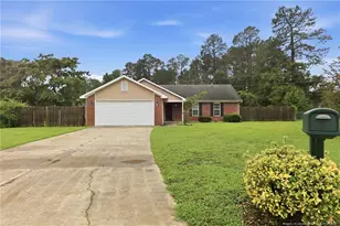 107 Abelia Dr, Raeford, NC 28376 - Photo 2