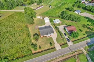 221 Old Baker Rd, Maxton, NC 28364 - Photo 40