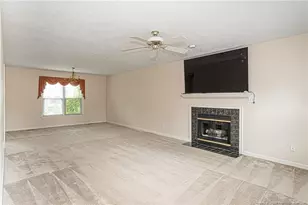 2940 Darien Dr, Fayetteville, NC 28304 - Photo 10