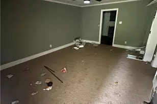 213 Colonial Dr, Fayetteville, NC 28301 - Photo 2