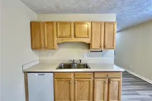 3721 Betts Dr, Fayetteville, NC 28311 - Photo 10