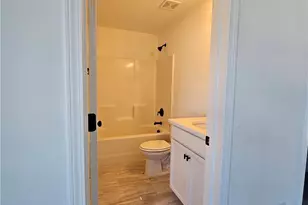 1238 Lakin Dr, Fayetteville, NC 28312 - Photo 32