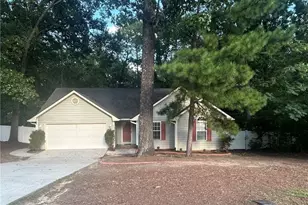 107 Jefferson Dr, Raeford, NC 28376 - Photo 2