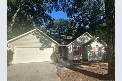 107 Jefferson Drive, Raeford, NC 28376 - Photo 4