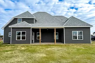 1252 Lakin Dr, Fayetteville, NC 28312 - Photo 2