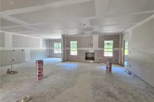 117 Morgan Dr, Spring Lake, NC 28390 - Photo 2