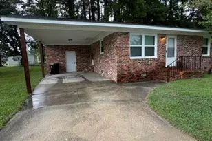 205 Chavis St, Pembroke, NC 28372 - Photo 1