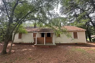 219 Colonial Dr, Fayetteville, NC 28301 - Photo 14