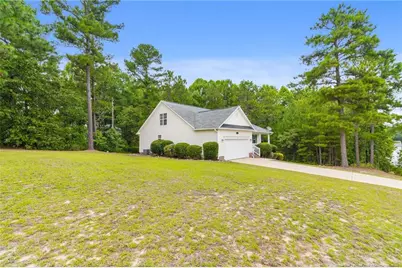 235 Cobblestone Drive, Spring Lake, NC 28390 - Photo 4