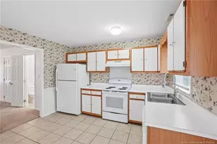 3238 Melba Dr, Fayetteville, NC 28301 - Photo 10