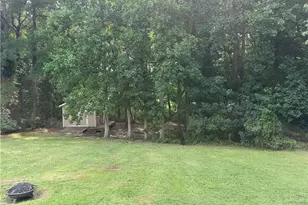 1315 Oak Knolls Dr, Fayetteville, NC 28314 - Photo 16