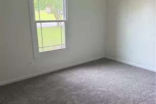 1315 Oak Knolls Dr, Fayetteville, NC 28314 - Photo 8