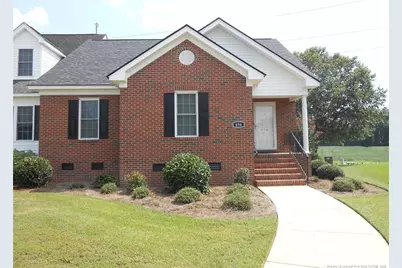 656 Amberdale Circle W, Lumberton, NC 28358 - Photo 2