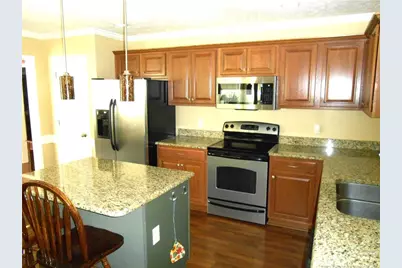656 Amberdale Circle W, Lumberton, NC 28358 - Photo 20