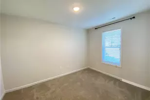 808 Old Angus Ln, Spring Lake, NC 28390 - Photo 6
