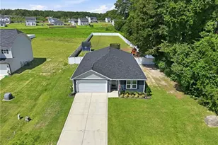 5828 Panther Dr, Hope Mills, NC 28348 - Photo 1