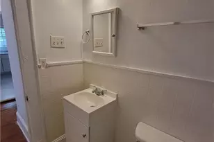 519 Edwards St, Fayetteville, NC 28301 - Photo 10