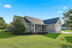 675 Hogart St, Raeford, NC 28376 - Photo 4