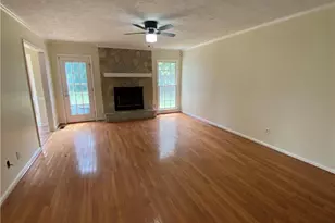 1175 Helmsley Dr, Fayetteville, NC 28314 - Photo 6