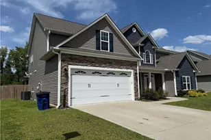 523 Bridgehaven Dr, Raeford, NC 28376 - Photo 2