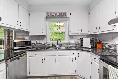 2502 Cranton Circle, Fayetteville, NC 28304 - Photo 20