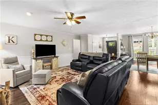 2502 Cranton Cir, Fayetteville, NC 28304 - Photo 10