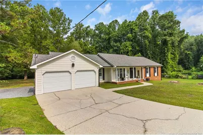 2502 Cranton Circle, Fayetteville, NC 28304 - Photo 2