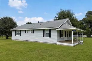 409 Franklin Ave, Lumberton, NC 28358 - Photo 12