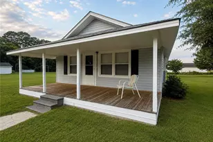 409 Franklin Ave, Lumberton, NC 28358 - Photo 2