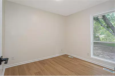 912 Hunters View Drive, Fayetteville, NC 28312 - Photo 32