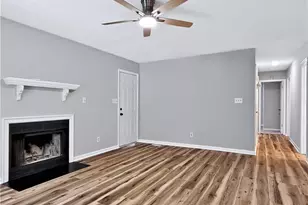 1582 Hazelcrest Dr, Fayetteville, NC 28304 - Photo 6