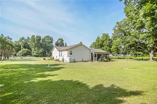 369 Naylor School Rd, Roseboro, NC 28382 - Photo 34