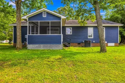 302 W 6th Avenue, Raeford, NC 28376 - Photo 6