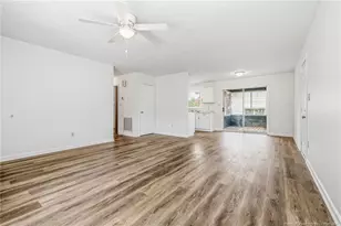 302 W 6th Ave, Raeford, NC 28376 - Photo 12