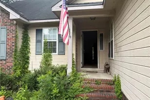 145 Cornwallis Ct, Raeford, NC 28376 - Photo 2