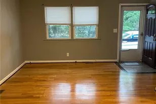 805 Chatham St, Sanford, NC 27332 - Photo 2