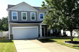 905 Amanda Dr, Sanford, NC 27330 - Photo 1