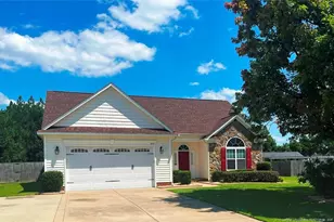 310 Oakridge Dr, Raeford, NC 28376 - Photo 1