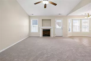 1482 Avoncroft Dr, Fayetteville, NC 28306 - Photo 8