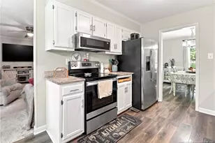 737 Maxine St, Fayetteville, NC 28303 - Photo 16