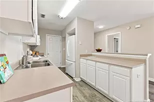 513 Meadowland Ct, Hope Mills, NC 28348 - Photo 14