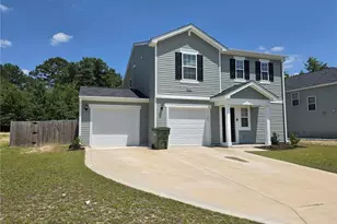 233 Chinook Ln, Raeford, NC 28376 - Photo 2