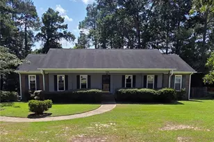724 Galloway Dr, Fayetteville, NC 28303 - Photo 1