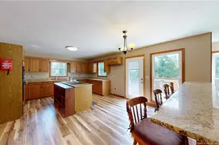 724 Galloway Dr, Fayetteville, NC 28303 - Photo 8