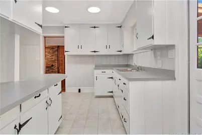 314 W 18th Street, Lumberton, NC 28358 - Photo 10
