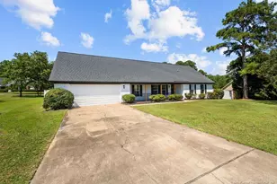 119 Hollow Ln, Raeford, NC 28376 - Photo 2