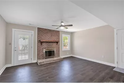 6102 Lakeway Drive, Fayetteville, NC 28306 - Photo 10